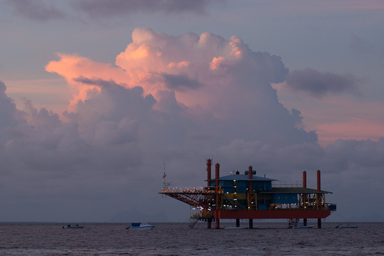 oil rig hotel