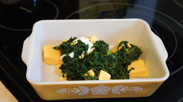 Cheesy Spinach & Bacon Dip Recipe #VelveetaRecipes