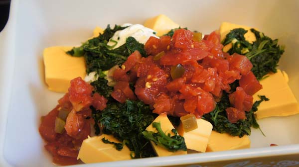 Cheesy Spinach & Bacon Dip Recipe #VelveetaRecipes