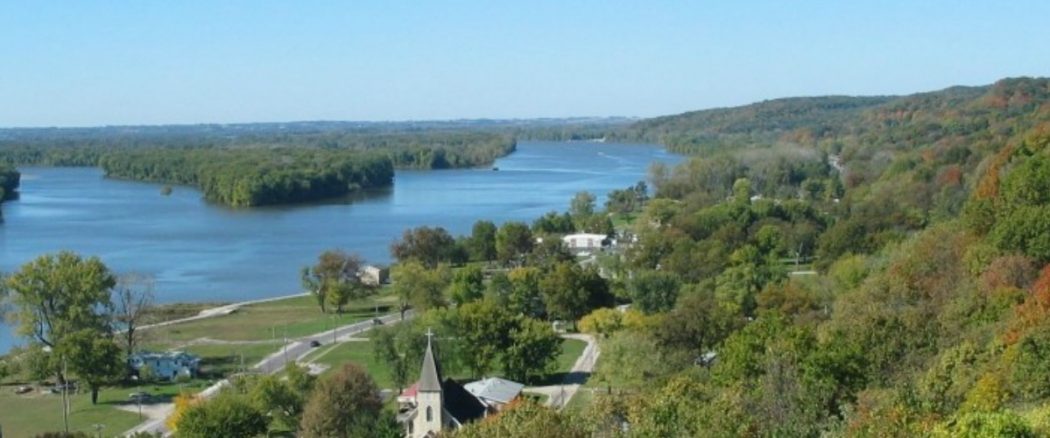 Alton, IL - A Great Fall Escape - Just Short of Crazy