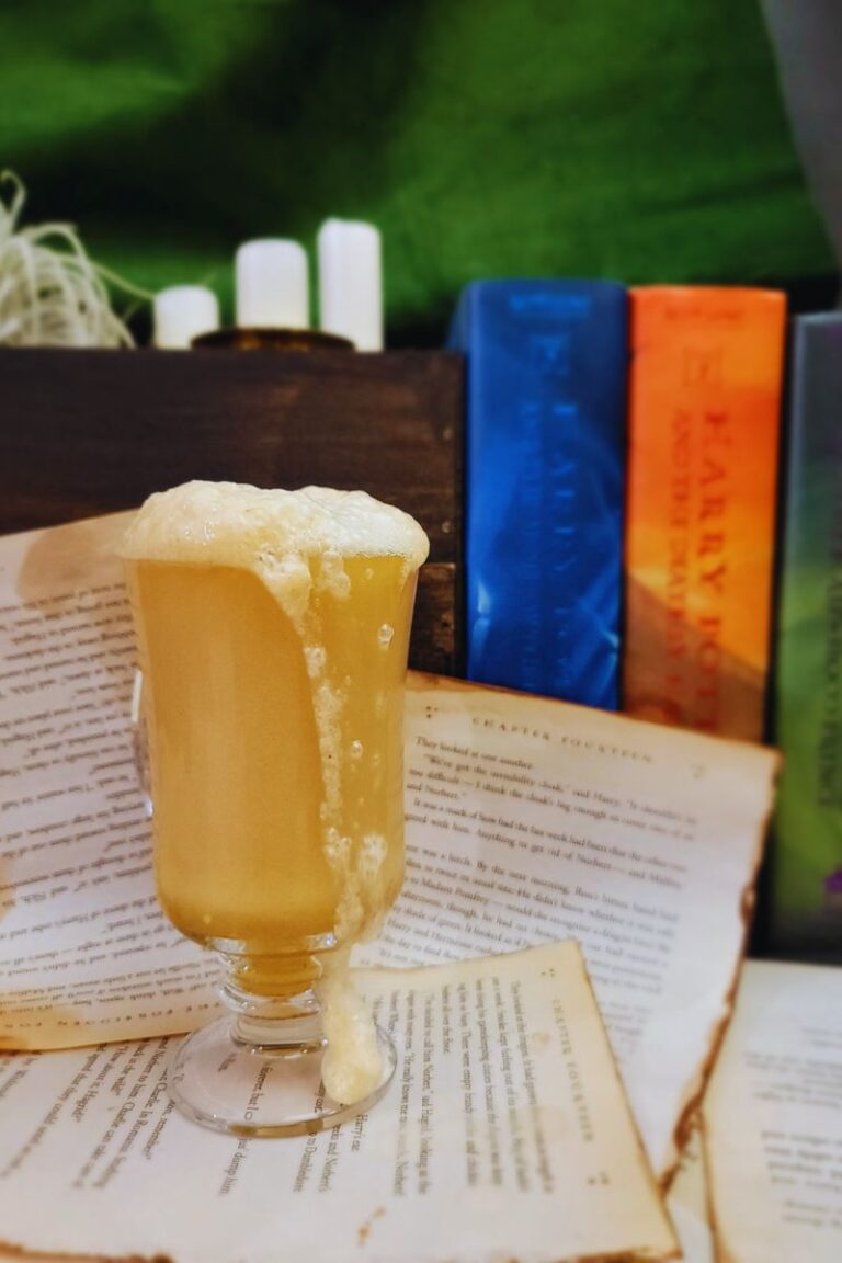 Magical Butterbeer Cocktail: A Taste of Wizardry!